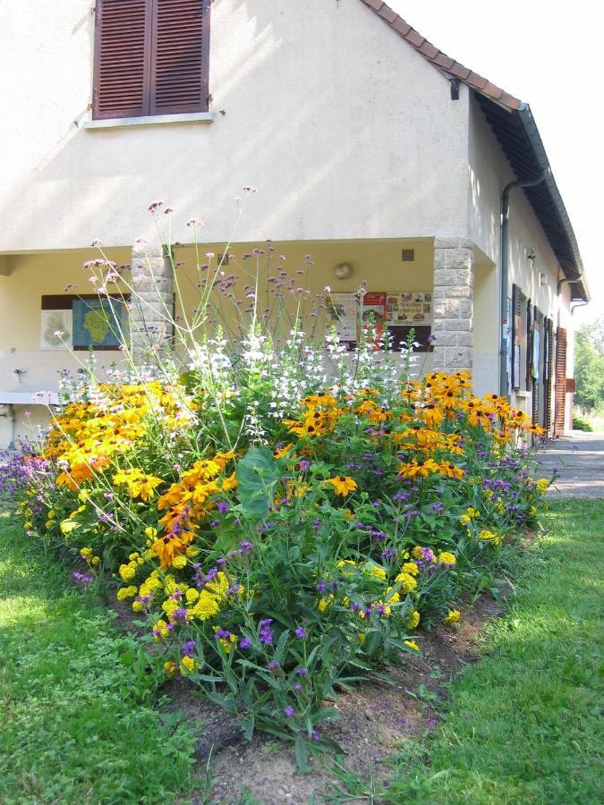 Camping Municipal De La Lande Nexon Exterior foto